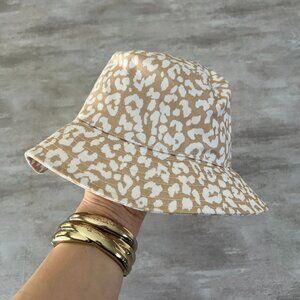 J Crew Animal Print Bucket Hat 100% Cotton Cream Tan White Small/Medium
